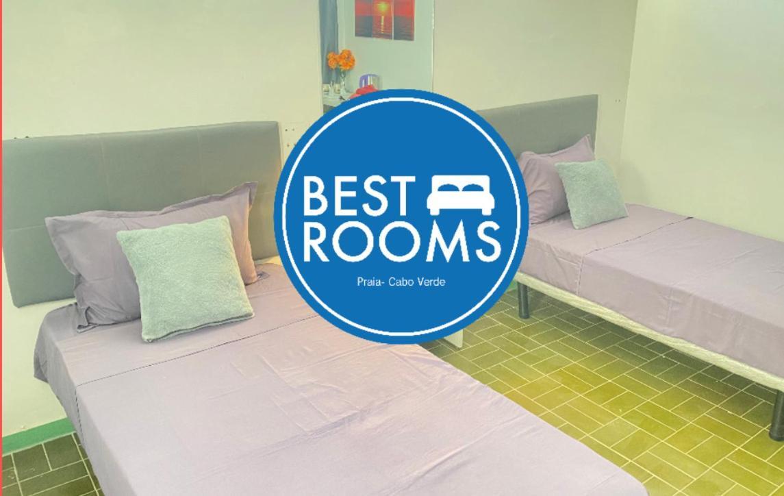 Best Rooms- Quarto 2 Plateau プライア エクステリア 写真